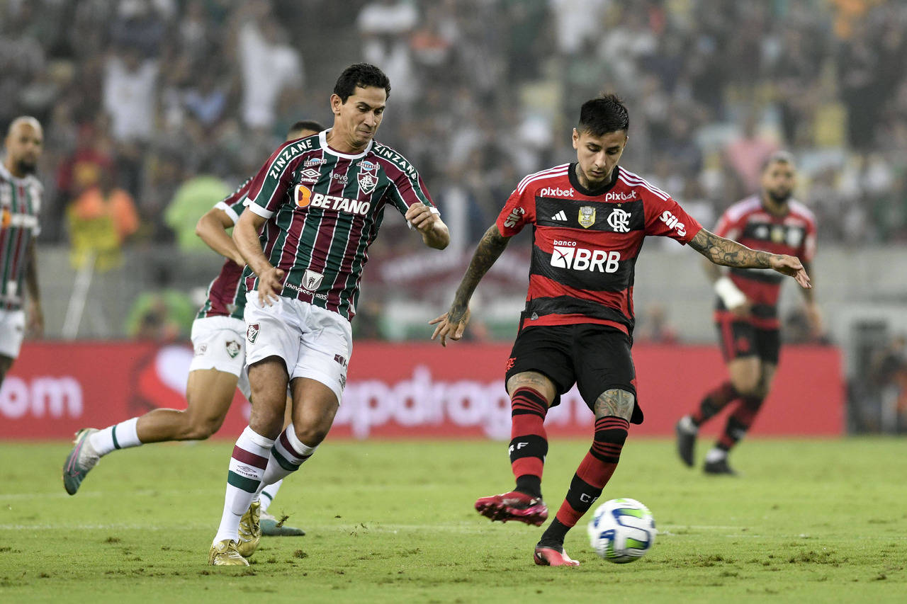Flamengo: Com Pulgar, Tite esboça time para pegar o Cuiabá