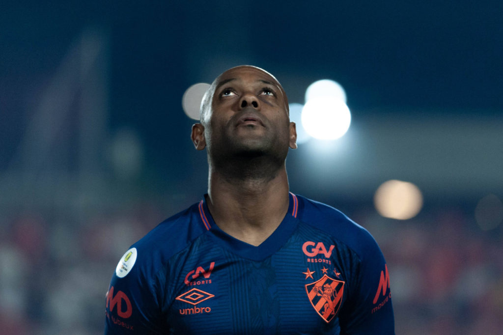Vagner-Love-Sport-imago1032840337h Vagner Love vestindo a camisa do Sport Recife,