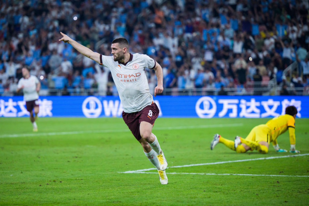Kovacic-Manchester-City-Jogo-imago1038188856h Kovacic, do Manchester City, comemora o seu gol marcado na semifinal do Mundial de Clubes da Fifa.