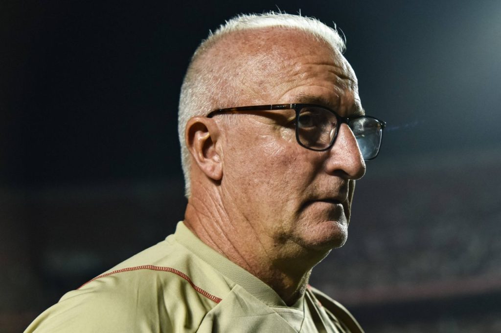Dorival-Júnior-técnico-imago1037738105h Técnico Dorival Júnior, que vai comandar a Seleção, se despede do São Paulo