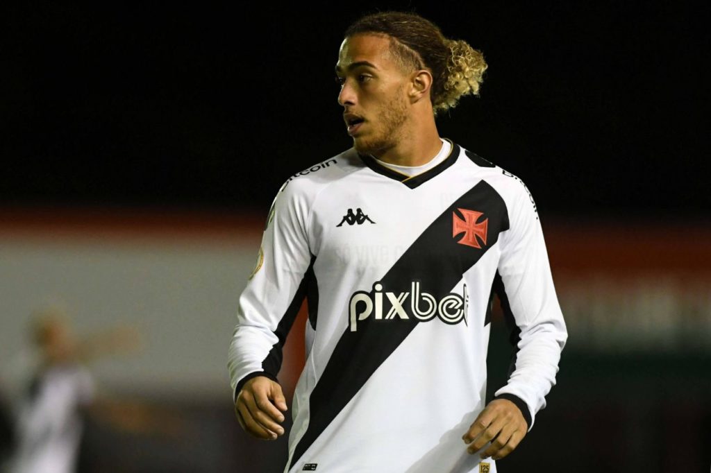 Figueiredo-Vasco-jogo-imago1031277026h Atacante Figueiredo em jogo do Vasco da Gama