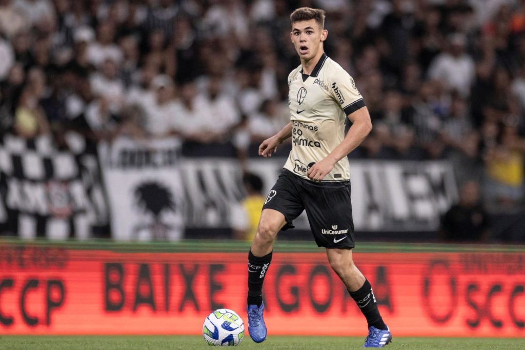 Gabriel-Moscardo-Corinthians-jogo-imago1037593861h Volante Gabriel Moscardo em jogo do Corinthians