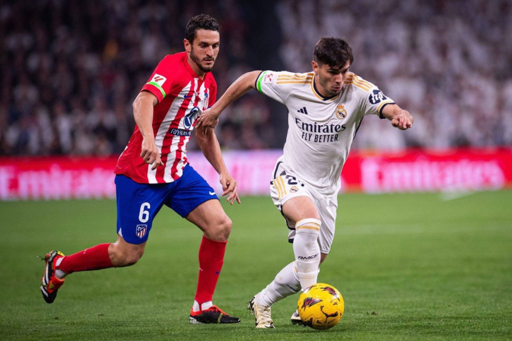 Brahim-Diaz-Real-Madrid-jogo-imago1040060032h Brahim Díaz em ação pelo Real Madrid no clássico com o Atlético pela LaLiga
