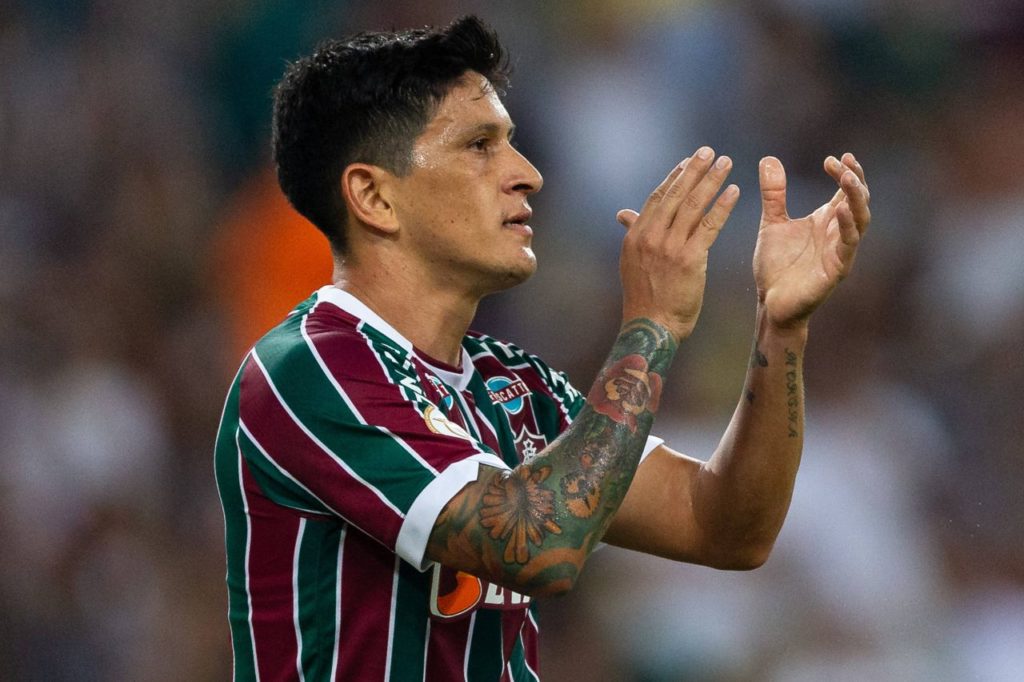 Cano-Fluminense-gol-imago-1034627675h Centroavante Cano comemorando gol pelo Fluminense