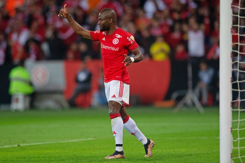 Enner-Valencia-Inter-gol-imago1033888175h Valencia comemora gol pelo Internacional