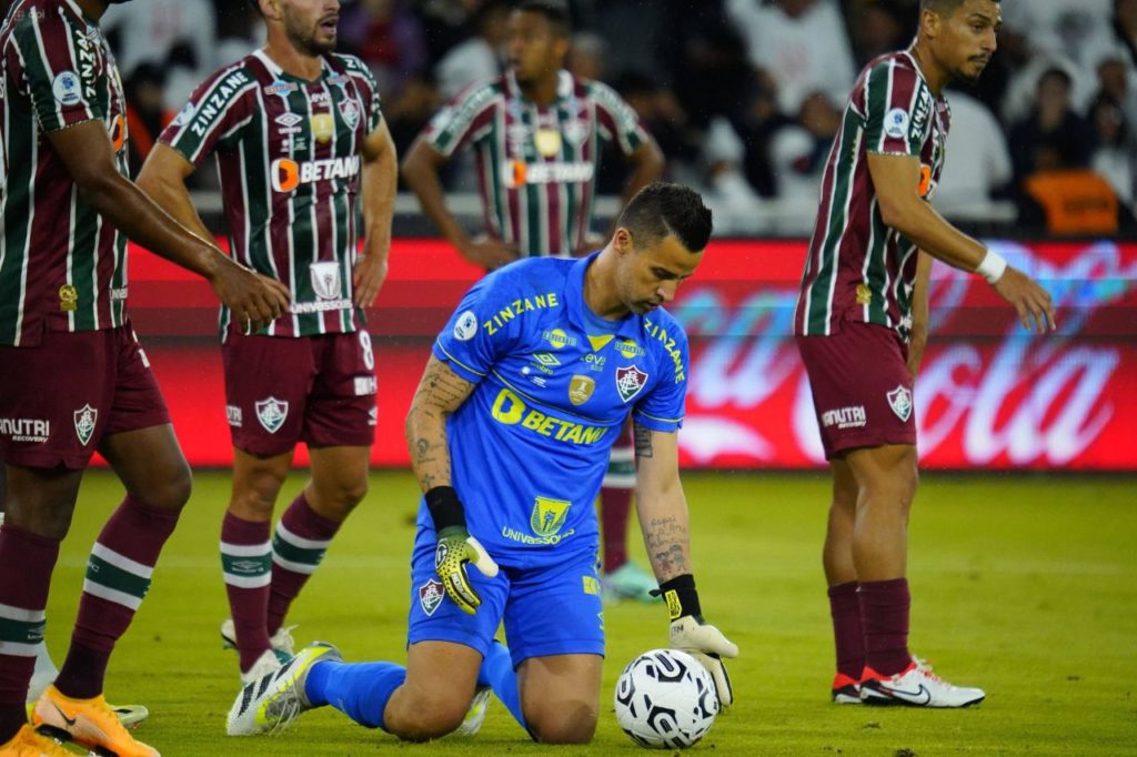 Fábio-goleiro-Fluminense-jogo-imago1041009216h Goleiro Fábio em jogo do Fluminense pela Recopa