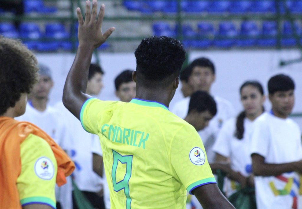 Endrick-Brasil-Jogo-imago1039922991h Endrick, do Brasil, comemora a vitória do Brasil em Caracas.