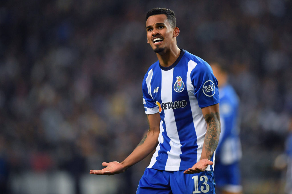 Galeno-Porto-Jogo-imago1040961834h Galeno, do Porto, comemora o gol marcado em um dos jogos da equipe na temporada.