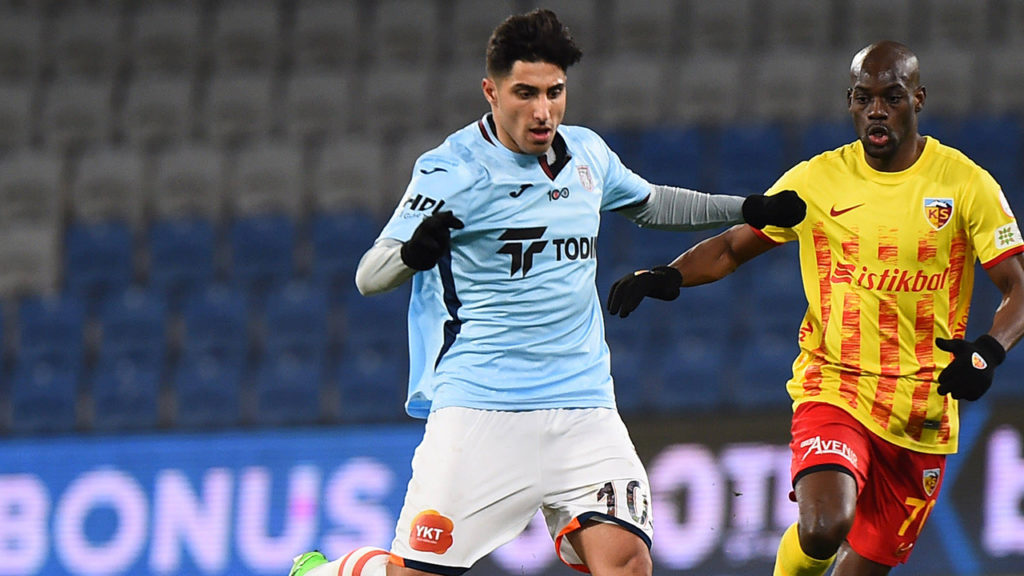 Berkay Ozcan (Istanbul Basaksehir) Istanbul Basaksehir