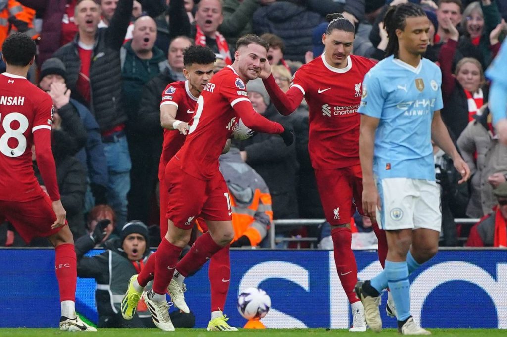 Mac-Allister-Liverpool-gol-imago1042230611h Mac Allister comemora gol do Liverpool no empate em 1 a 1 com o Manchester City pelo Campeonato Inglês