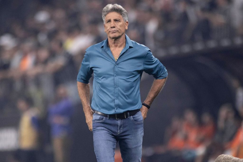 Renato-treinador-Grêmio-imago1034559254h Técnico Renato Portaluppi no comando do Grêmio