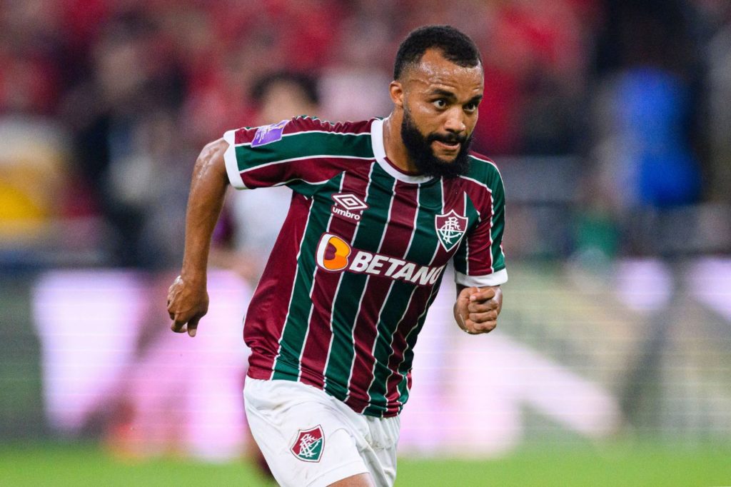 Samuel-Xavier-jogo-Fluminense-imago1038782560h Lateral Samuel Xavier em ação pelo Fluminense