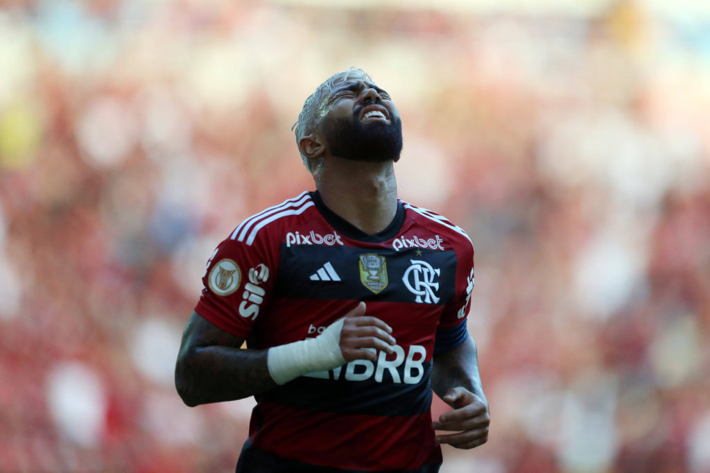 Gabriel-Flamengo-Jogo-imago1030180761h Gabriel, do Flamengo, lamenta uma chance perdida em uma das partidas do time na temporada passada.