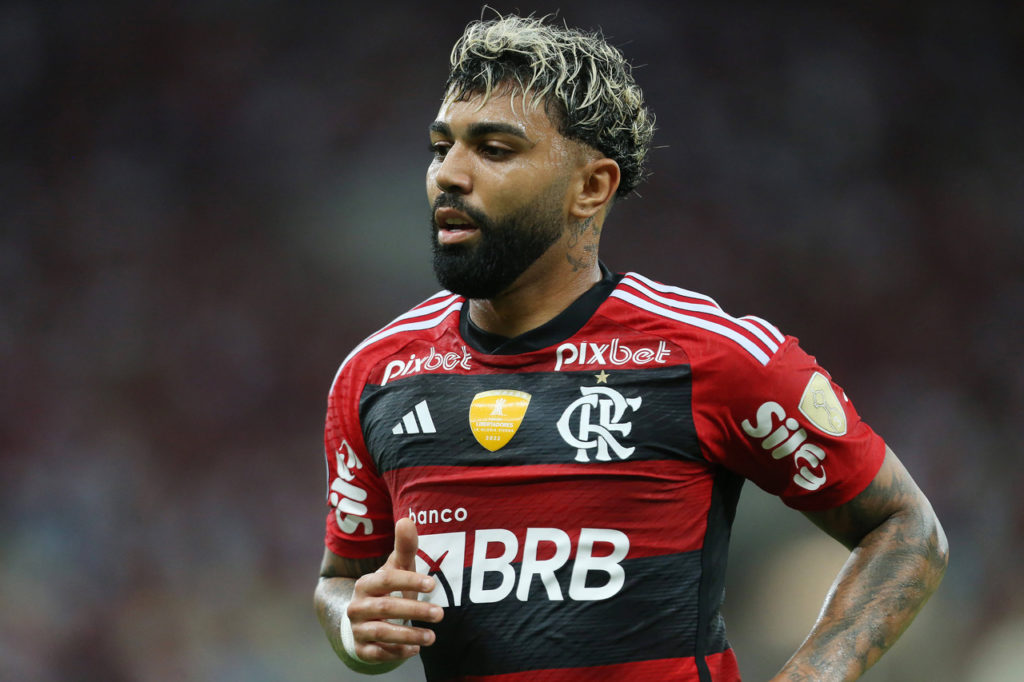 Gabigol-Flamengo-Jogo-imago1032850294h Gabigol, do Flamengo, corre dentro de campo em um dos jogos do time na última temporada.
