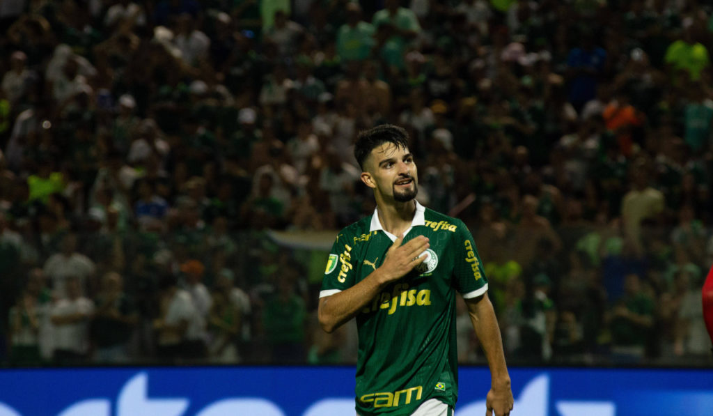 Flaco-López-Palmeiras-Jogo-imago1042596076h Flaco López, do Palmeiras, comemora um dos gols marcados na partida contra a Ponte Preta, no Paulistão.