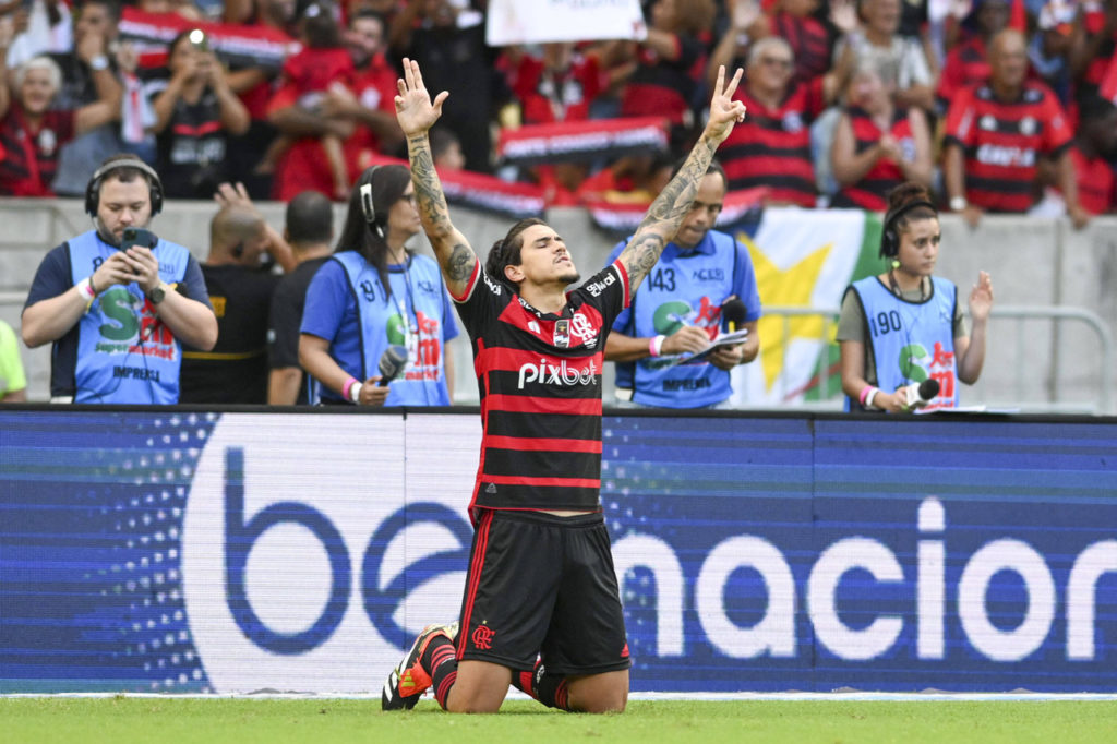 Pedro-Flamengo-Jogo-imago1043106078h Pedro, do Flamengo, comemora um dos gols que marcou na decisão do Estadual de 2024.