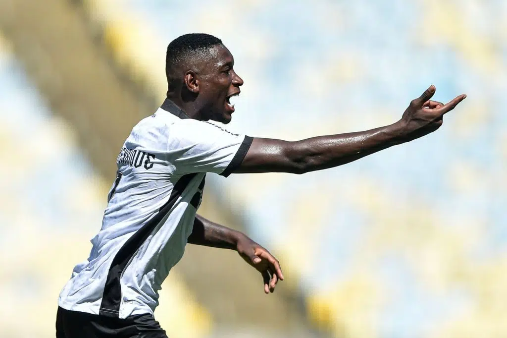 Luiz-Henrique-Botafogo-Jogo-2X3PK61 Luiz Henrique, do Botafogo, comemorando um dos gols marcados pelo time no Brasileirão.