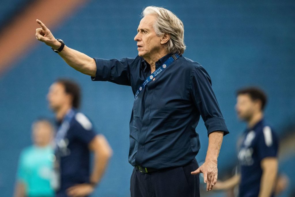 Técnico Jorge Jesus em mais uma vitória do Al-Hilal no Campeonato Saudita