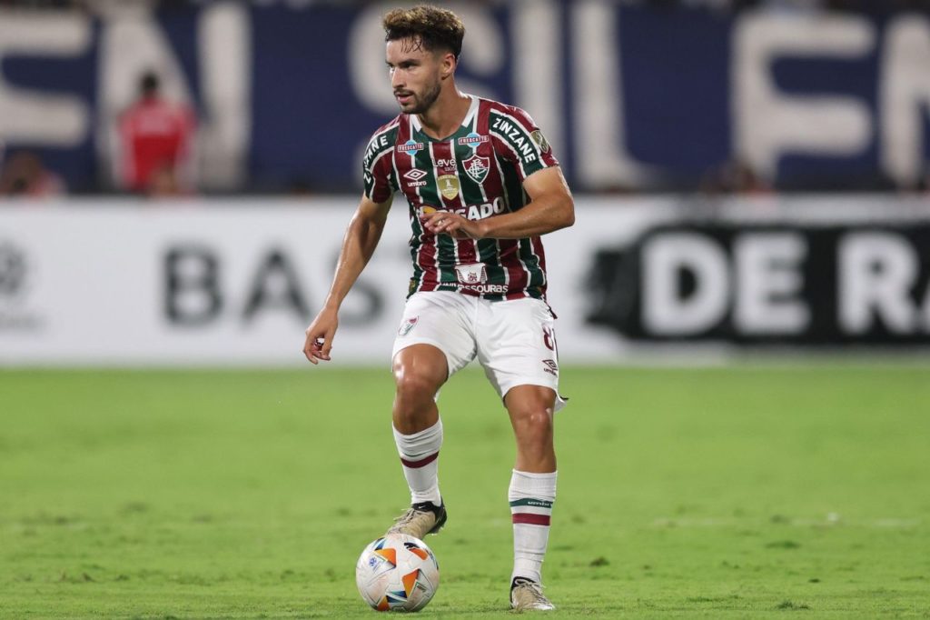 Martinelli-Fluminense-jogo-alamy2WY57A7 Volante Martinelli em ação pelo Fluminense