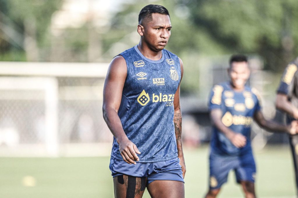 Morelos-Santos-treino-Alamy2WXXAH1 Atacante Morelos em treino do Santos