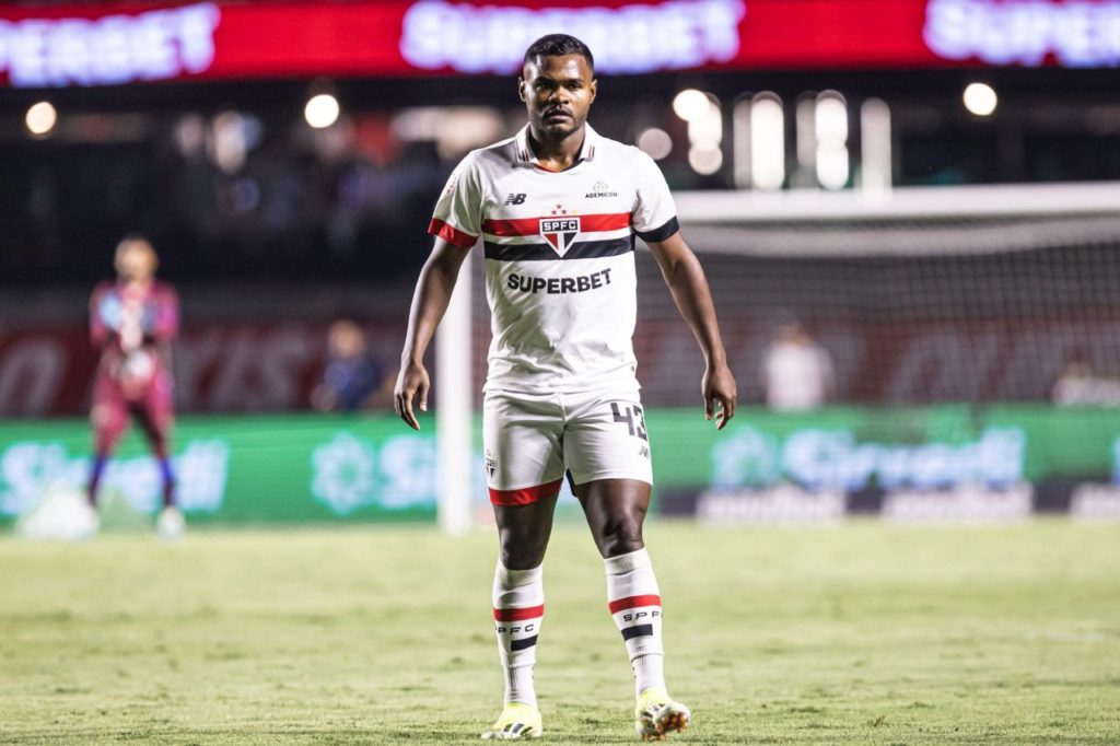 Nikão-São-Paulo-jogo-alamy2WH5GEE Meia-atacante Nikão em ação pelo São Paulo