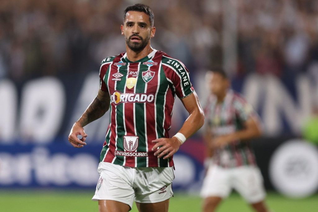 Renato-Augusto-Fluminense-jogo-alamy2WY50XY Meia Renato Augusto em ação pelo Fluminense