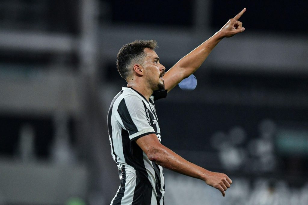 Eduardo-Botafogo-Jogo-2X4F2AR Eduardo, do Botafogo, comemora mais um gol marcado pelo clube na temporada.