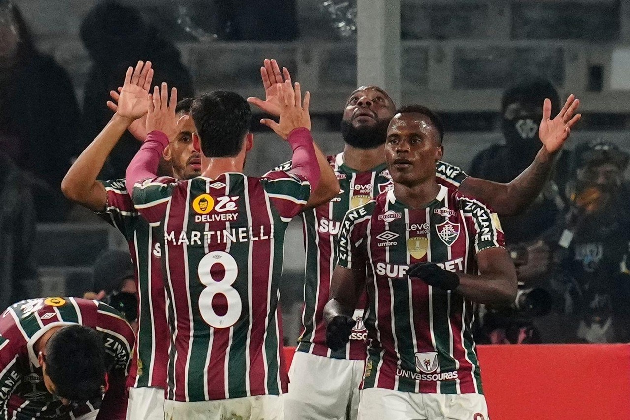 Fluminense leva pressão, mas vence o Colo-Colo na Libertadores