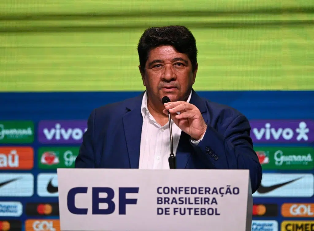 Ednaldo-Rodrigues-Entrevista-2X5N1H4 Ednaldo Rodrigues, da CBF, concedendo uma entrevista coletiva.