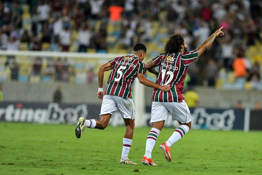 Marcelo-Fluminense-Jogo-2X6X39H Marcelo, do Fluminense, comemorando o gol marcado pelo time na Copa Libertadores de 2024.