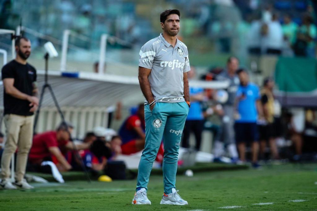 Abel-Ferreira-Palmeiras-técnico-alamy2X63WM7 Técnico Abel Ferreira no comando do Palmeiras