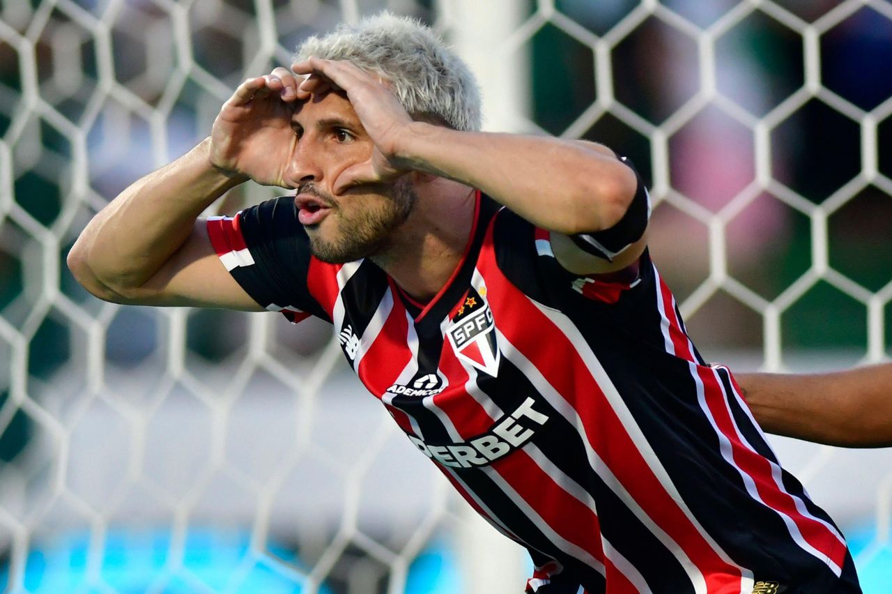 São Paulo vira sobre o Cobresal e se classifica na Libertadores