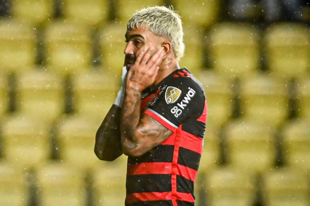 Gabigol-Flamengo-jogo-alamy2X5AC2M Atacante Gabriel Barbosa, o Gabigol, em jogo do Flamengo