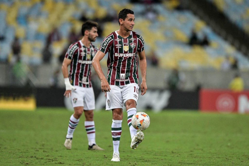 Ganso-Fluminense-jogo-alamy2X9BD6N Meia Paulo Henrique Ganso em ação pelo Fluminense