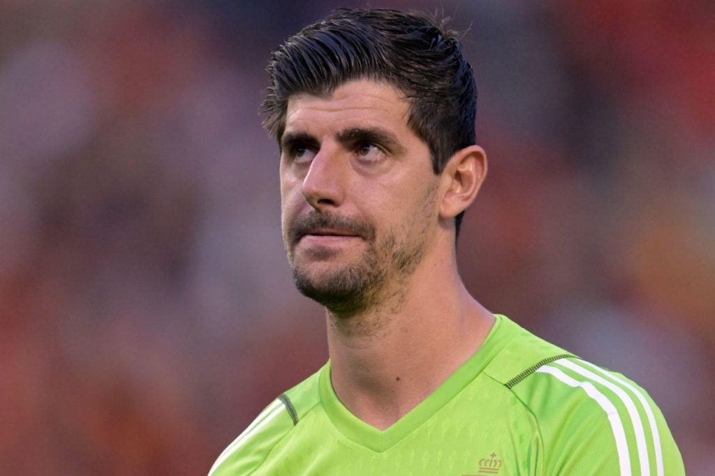 Goleiro-Courtois-Bélgica-jogo-alamy2R863CM Goleiro Thibaut Courtois em jogo da seleção belga