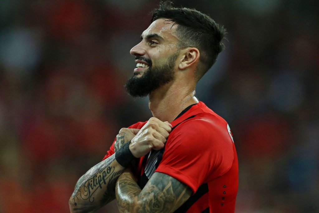 Mastriani-Athletico-gol-alamy2X10CF4 Mastriani comemorando gol pelo Athletico Paranaense