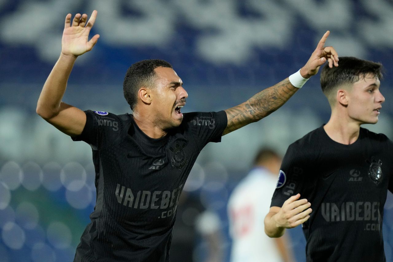 Corinthians: Matheuzinho é dúvida para enfrentar o Flamengo