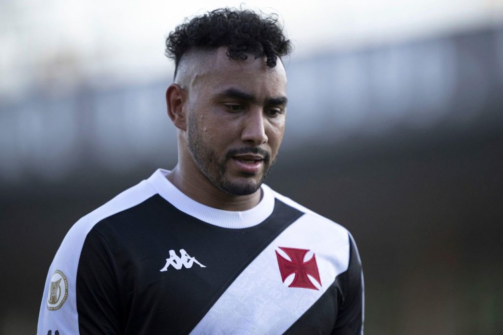 Payet-Vasco-jogo-alamy2X3MBG7 Meia francês Payet em ação pelo Vasco