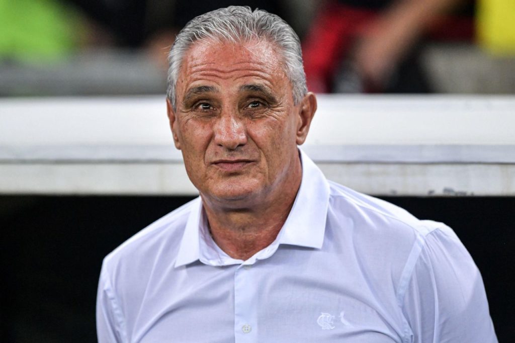 Tite-Flamengo-técnico-jogo-alamy2X4B1P8 Técnico Tite no comando do Flamengo na Libertadores
