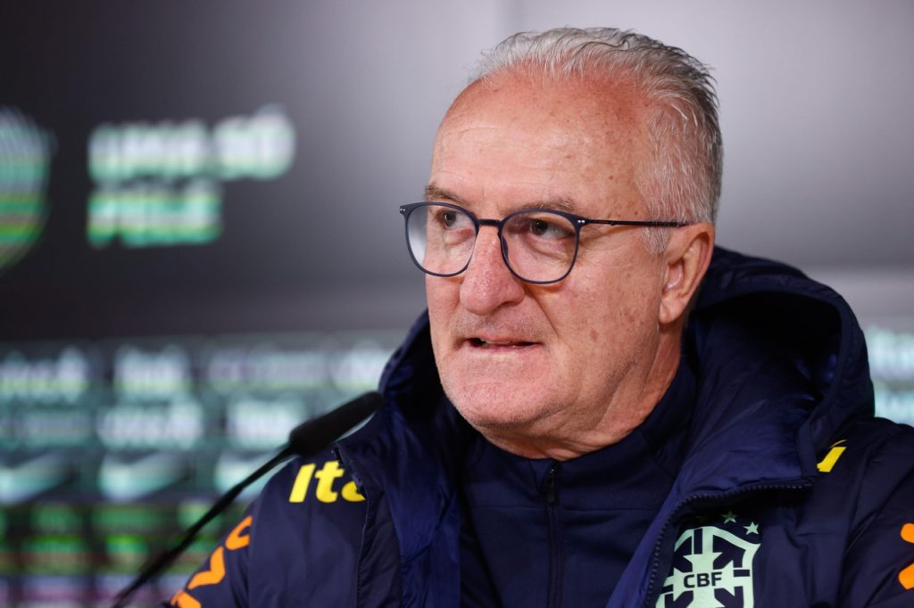 Seleção: Dorival deve promover duas estreias contra o México