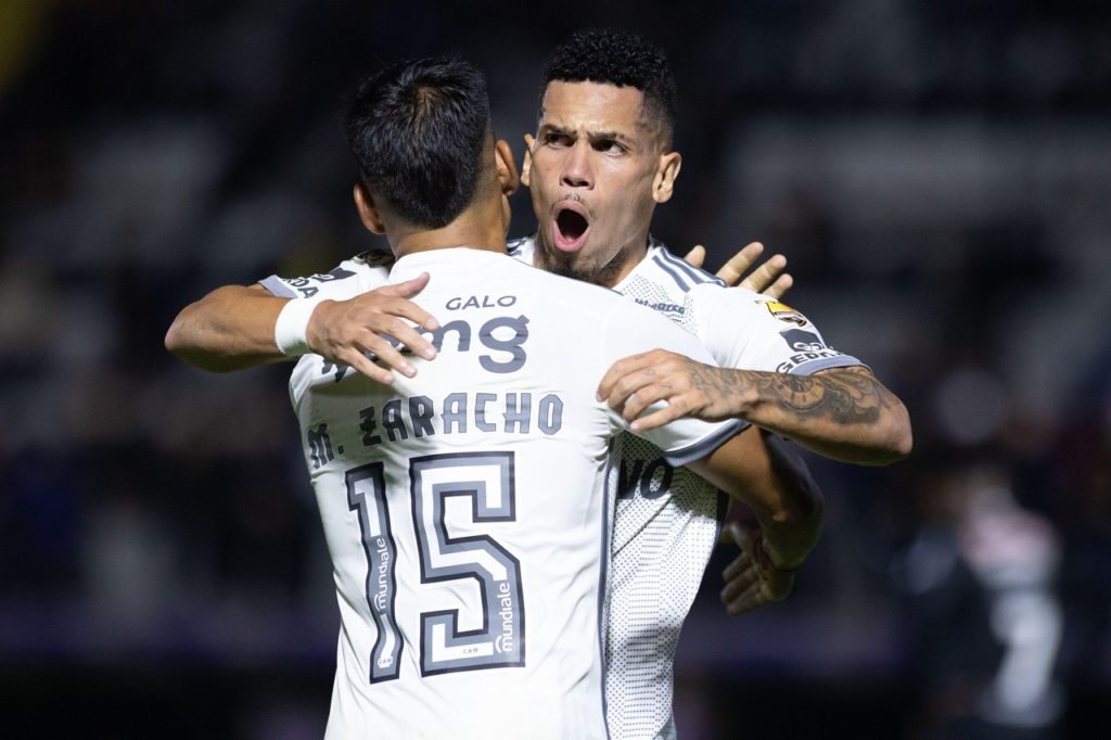 Paulinho-Atlético-MG-Jogo-2XBDR3R Paulinho, do Atlético-MG, comemorando um gol pelo clube em um dos jogos da temporada de 2024.
