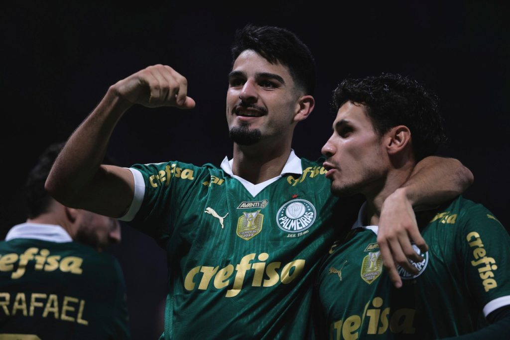 Flaco-López-Palmeiras-Jogo-2XDN656 Flaco López, do Palmeiras, comemorando um gol do time em uma das rodadas do Campeonato Brasileiro de 2024.