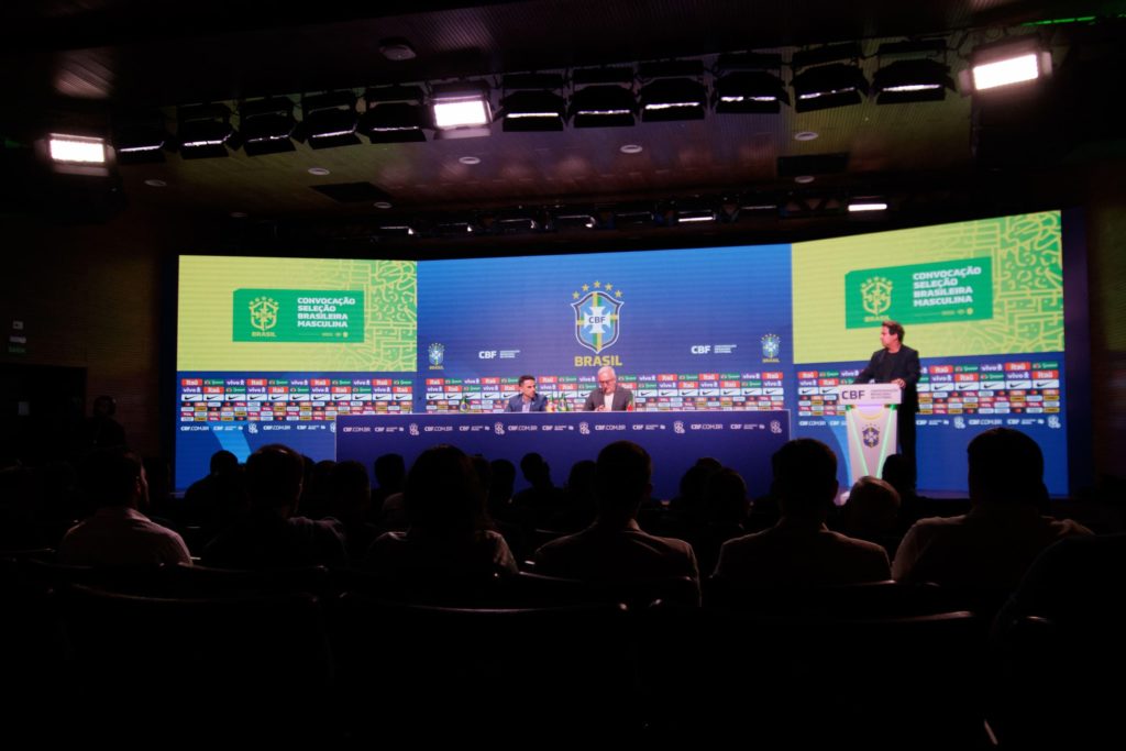 Rio de Janeiro, Brasil. 10 de maio, 2024. Dorival Junior, técnico da Seleção Brasileira, anuncia os convocados para a Copa América, que decorrerá nos EUA, de 20 de junho a 24 de julho, 2024. (João Gabriel Alves/dpa/Alamy Live News)