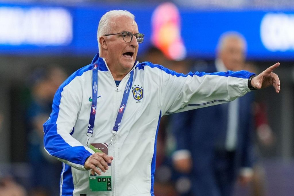 Dorival-Junior-treinador-Brasil-alamy2XE0T7A Técnico Dorival Jr no comando do Brasil na Copa América
