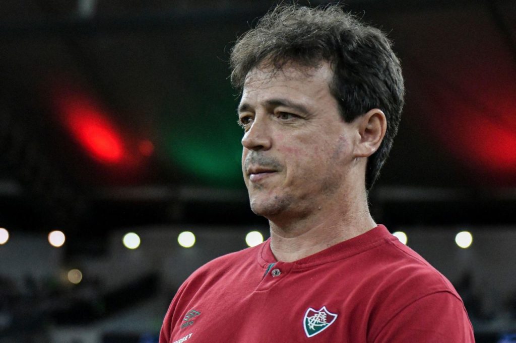 Fernando-Diniz-treinador-demissão-alamy2X98B25 Técnico Fernando Diniz em jogo do Fluminense pelo Campeonato Brasileiro