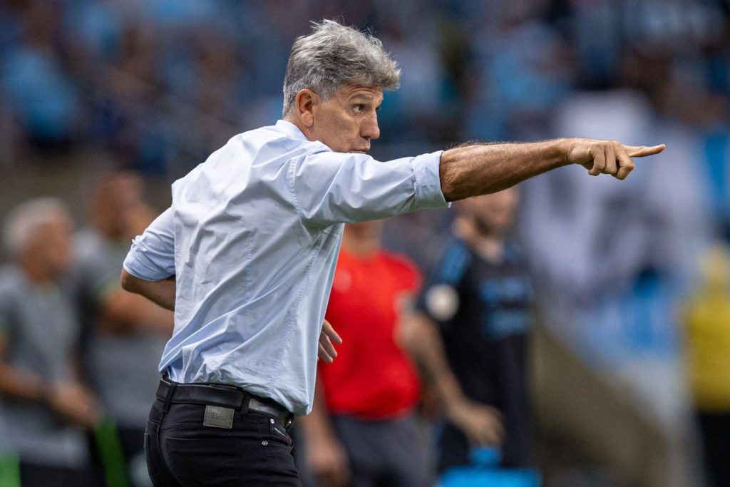 Renato-Portaluppi-Grêmio-Jogo-2TAFPEP Renato Portaluppi, do Grêmio orienta o time em um dos jogos da temporada de 2024.