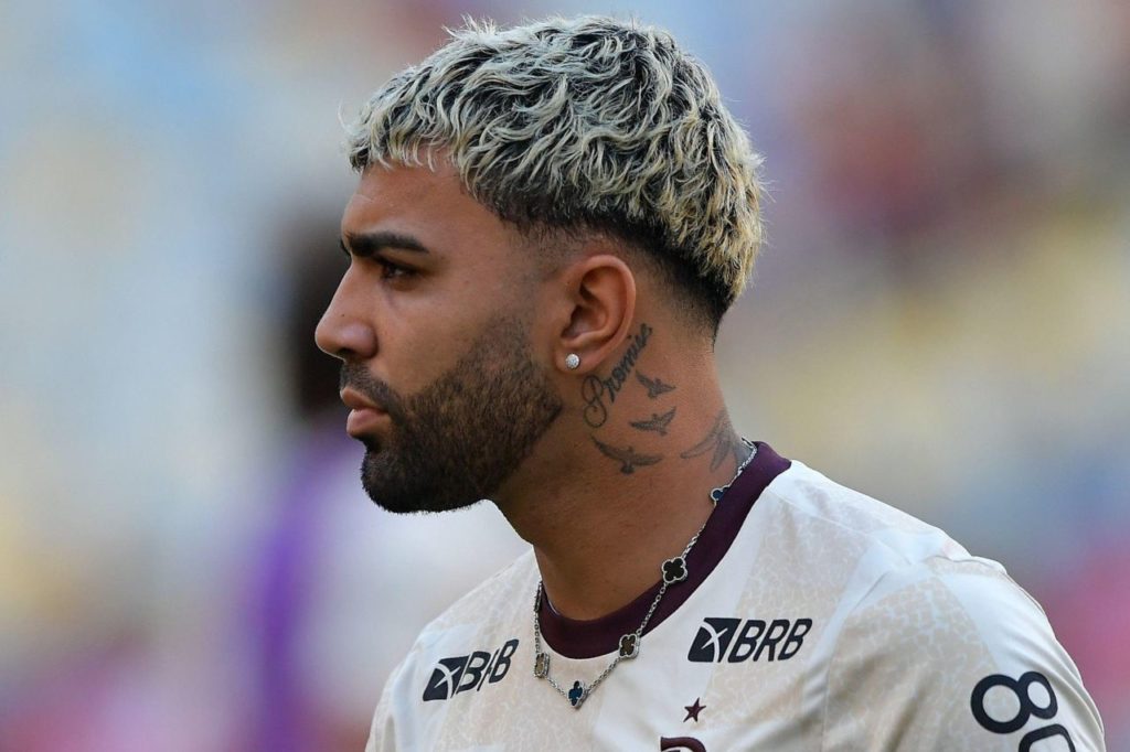 Gabigol-Flamengo-jogo-alamy2RGECH6 Atacante Gabigol em aquecimento do Flamengo