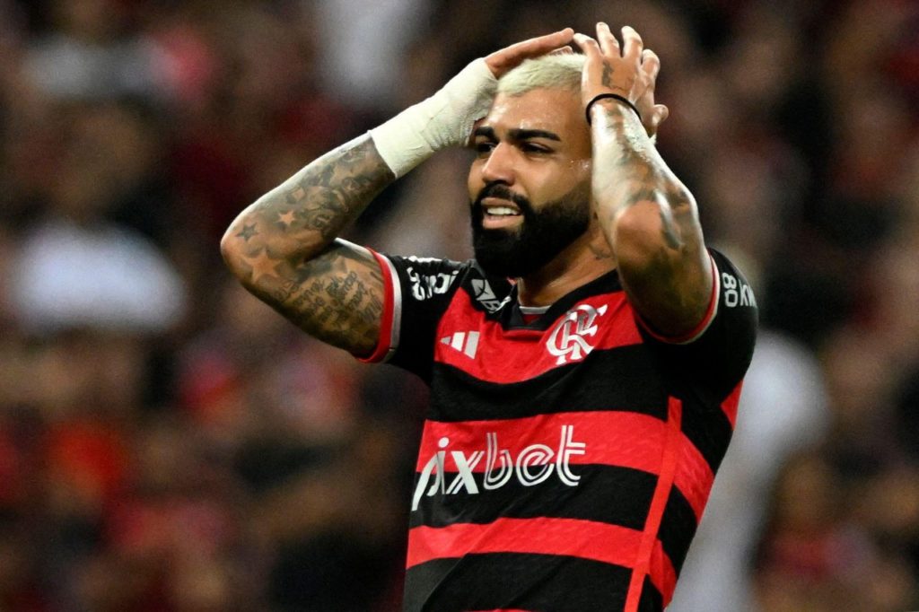 Gabigol-Flamengo-suspensão-alamy2XH4FEM Atacante Gabigol em jogo do Flamengo no Maracanã