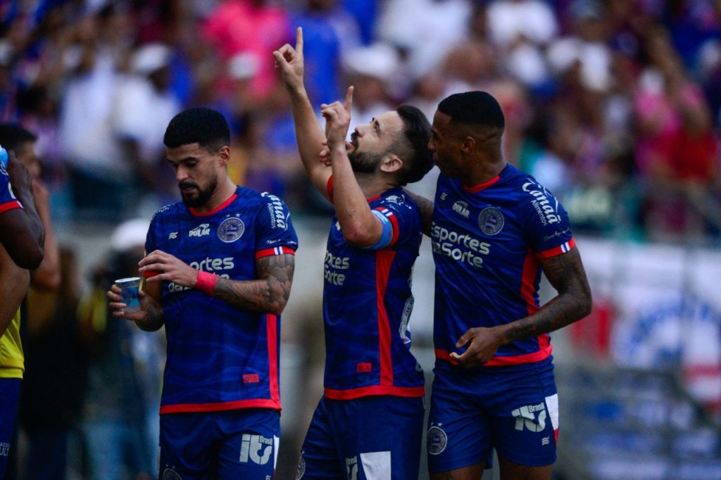 Bahia bate o Vitória e fica mais perto do G6 do Brasileirão