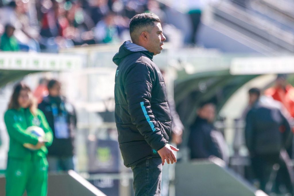 Jair-Ventura-Juventude-treinador-alamy2XRM8DR Técnico Jair Ventura no comando do Juventude no Alfredo Jaconi